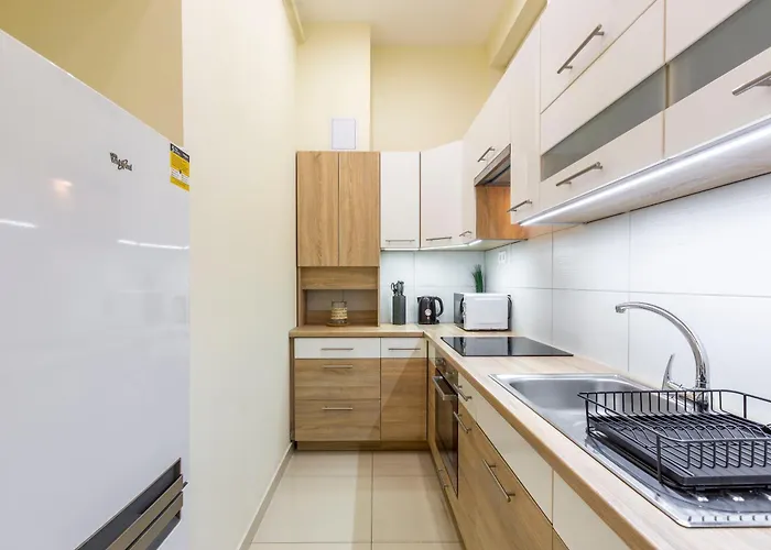Spacious Bajcsy In The Heart Of Apartmán